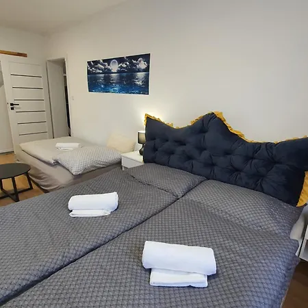 Apartman Aronia S Terasou & Parking Free Pöstyén